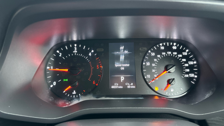 Renault Trafic Lwb Minibus Diesel LL30 Blue dCi 170 Extra 9 Seater EDC